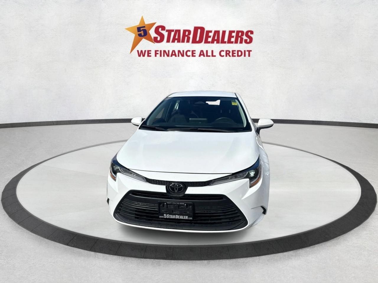 2024 Toyota Corolla LE HEATED SEATS MINT! WE FINANCE ALL CREDIT! Photo