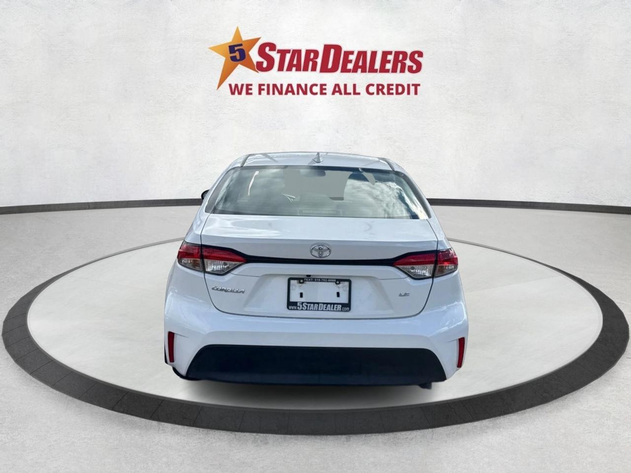 2024 Toyota Corolla LE HEATED SEATS MINT! WE FINANCE ALL CREDIT! Photo