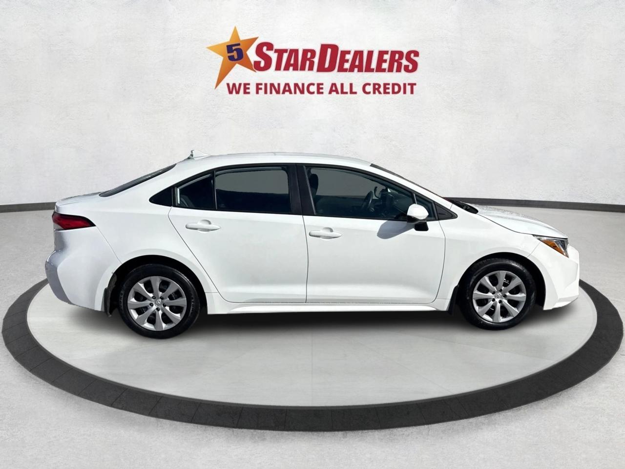 2024 Toyota Corolla LE HEATED SEATS MINT! WE FINANCE ALL CREDIT! Photo