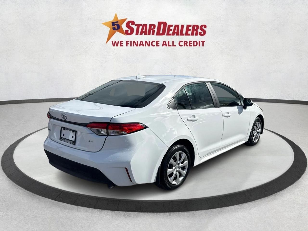 2024 Toyota Corolla LE HEATED SEATS MINT! WE FINANCE ALL CREDIT! Photo