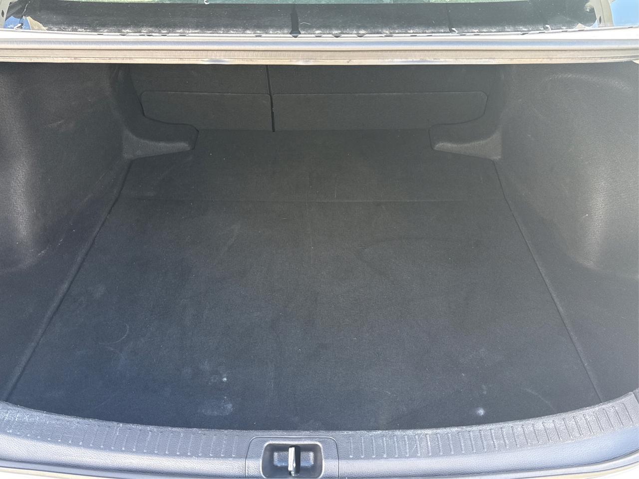 2024 Toyota Corolla LE HEATED SEATS MINT! WE FINANCE ALL CREDIT! Photo