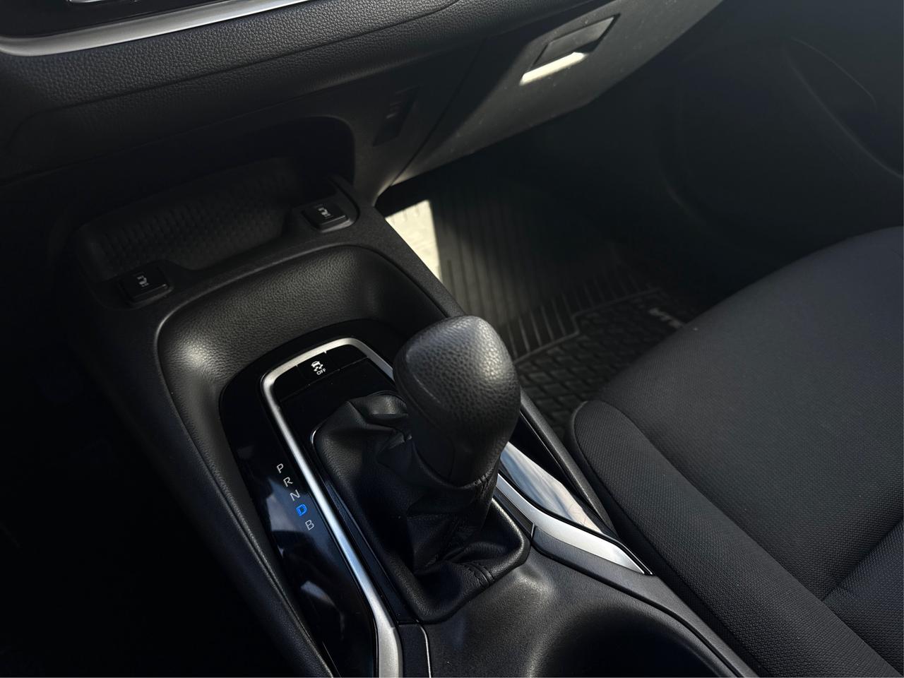 2024 Toyota Corolla LE HEATED SEATS MINT! WE FINANCE ALL CREDIT! Photo