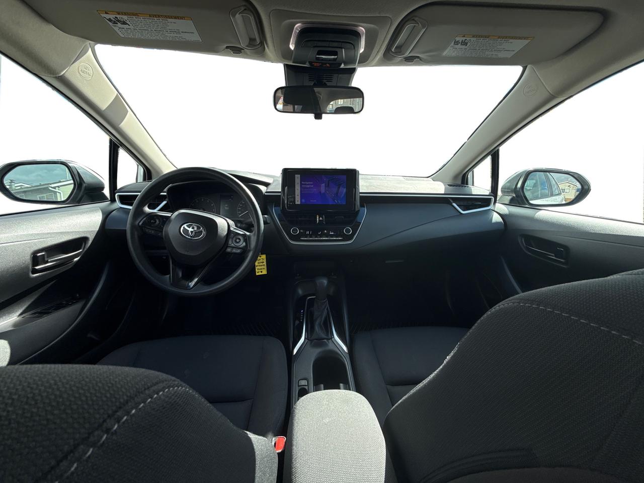 2024 Toyota Corolla LE HEATED SEATS MINT! WE FINANCE ALL CREDIT! Photo