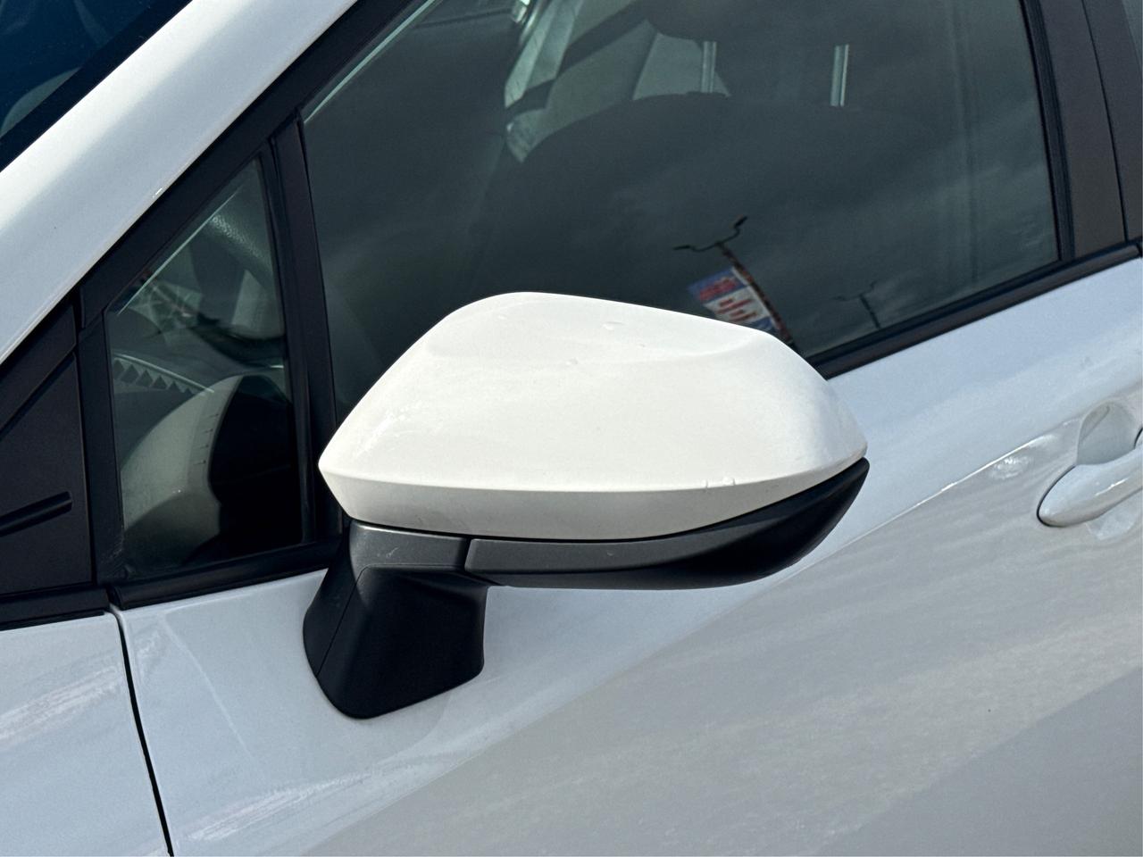 2024 Toyota Corolla LE HEATED SEATS MINT! WE FINANCE ALL CREDIT! Photo