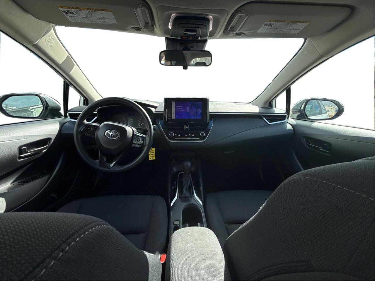 2024 Toyota Corolla LE HEATED SEATS MINT! WE FINANCE ALL CREDIT! Photo