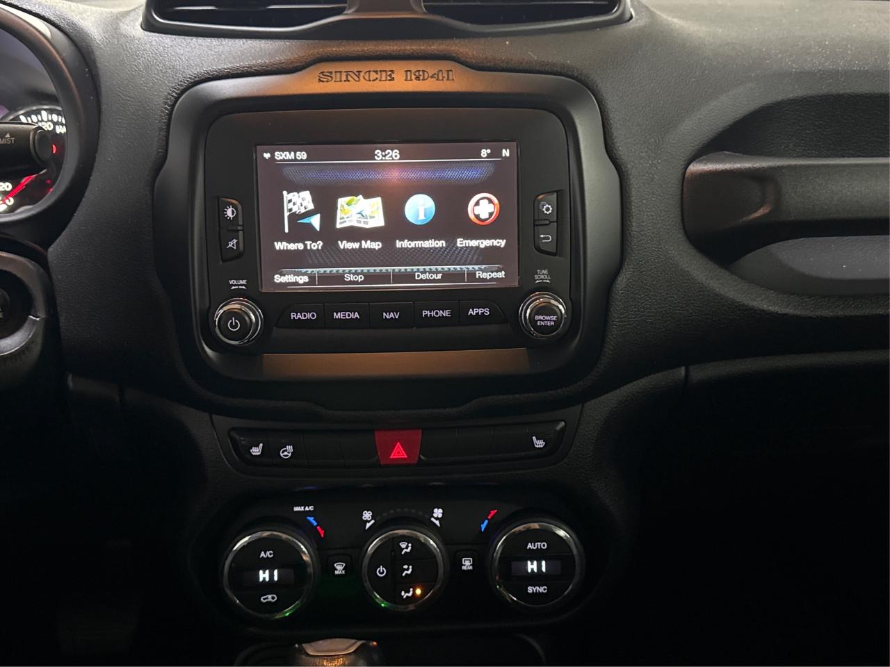 2017 Jeep Renegade TRAILHWAK DESERT PKG NAV LEATHER WE FINANCE Photo