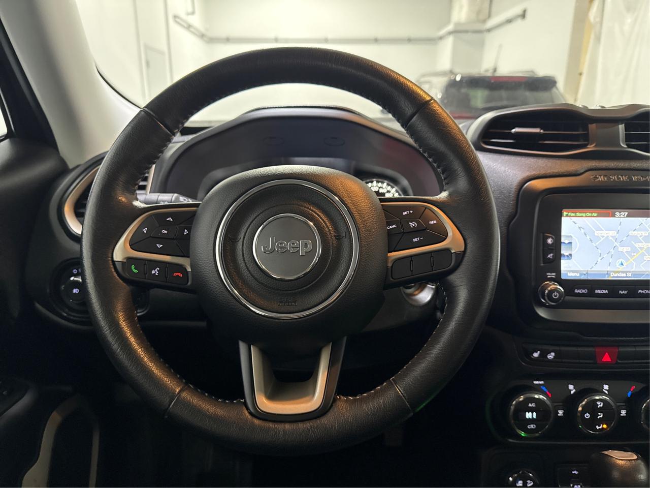 2017 Jeep Renegade TRAILHWAK DESERT PKG NAV LEATHER WE FINANCE Photo