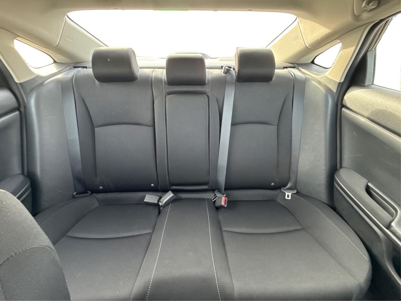 2020 Honda Civic Sedan HEATED SEATS CLEAN MUST SEE WE FINANCE ALL CREDIT Photo