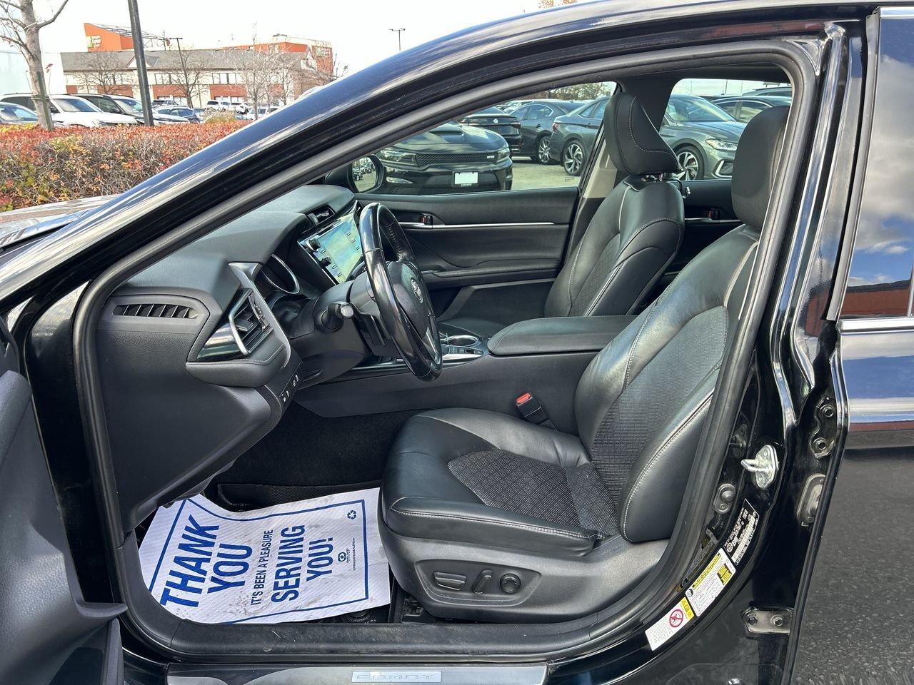 2019 Toyota Camry 4-Door Sedan XSE 8A Panoramic Roof  Navigation  Ad Photo