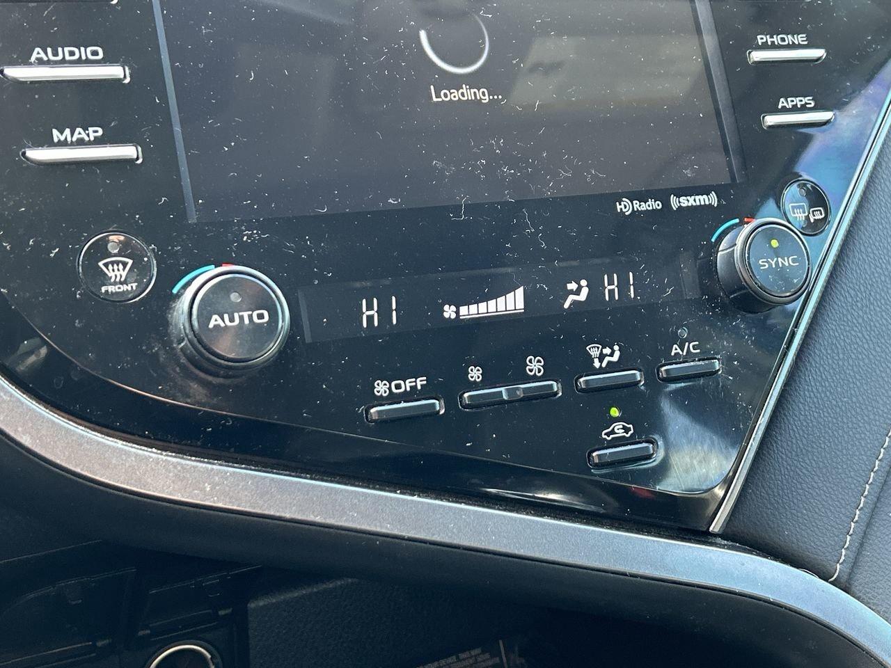 2019 Toyota Camry 4-Door Sedan XSE 8A Panoramic Roof  Navigation  Ad Photo