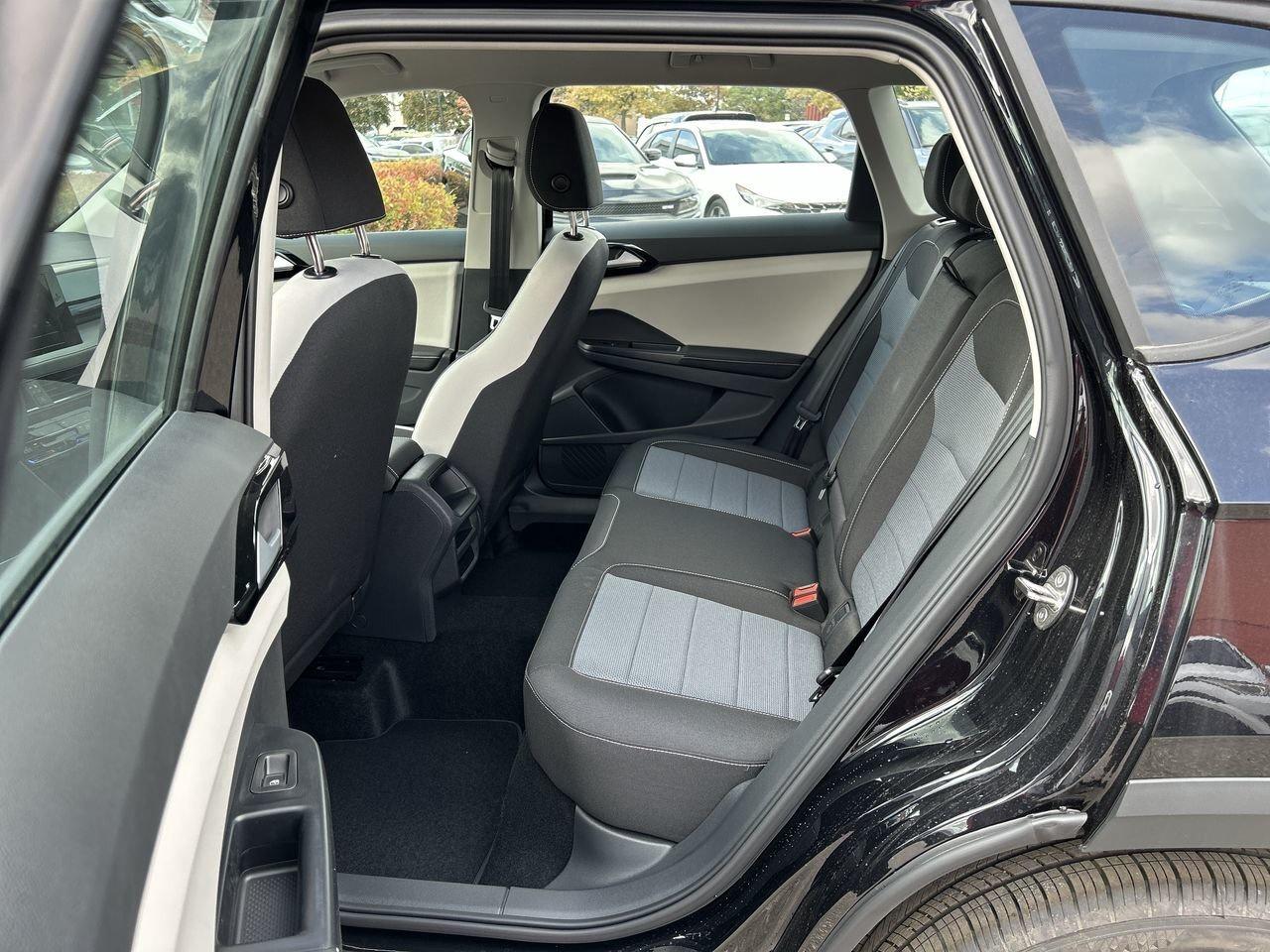 2026 Volkswagen Taos Trendline 4MOTION AWD  1.5T  Keyless Access  Push- Photo