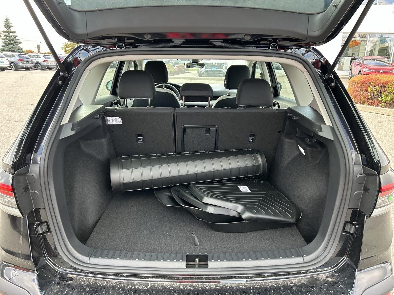 2026 Volkswagen Taos Trendline 4MOTION AWD  1.5T  Keyless Access  Push- Photo