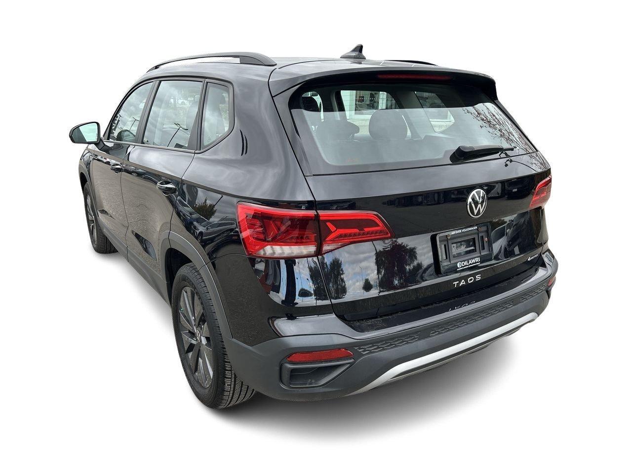 2022 Volkswagen Taos Trendline 1.5T 4MOTION Multi-Drive Modes  AWD  Hea Photo