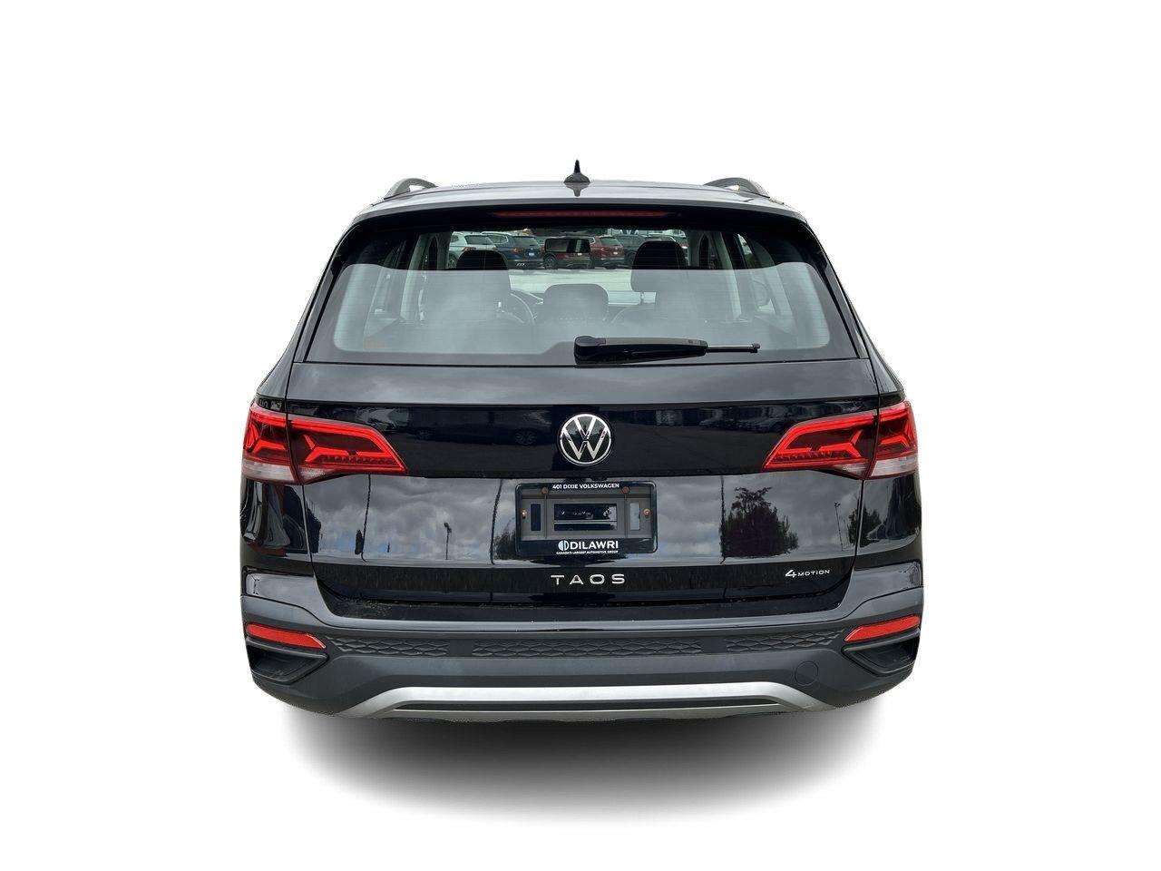 2022 Volkswagen Taos Trendline 1.5T 4MOTION Multi-Drive Modes  AWD  Hea Photo