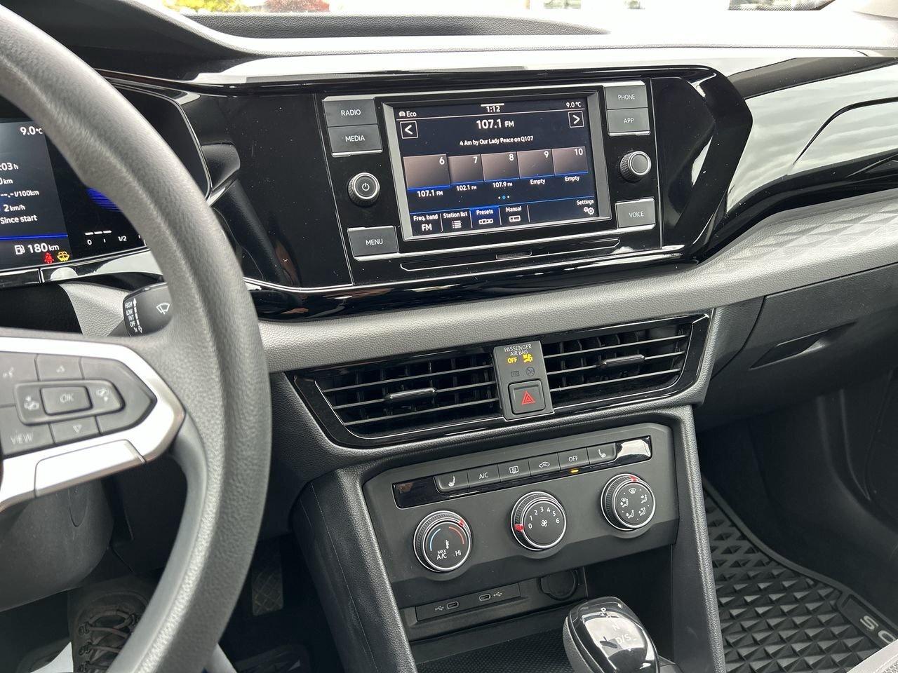 2022 Volkswagen Taos Trendline 1.5T 4MOTION Multi-Drive Modes  AWD  Hea Photo