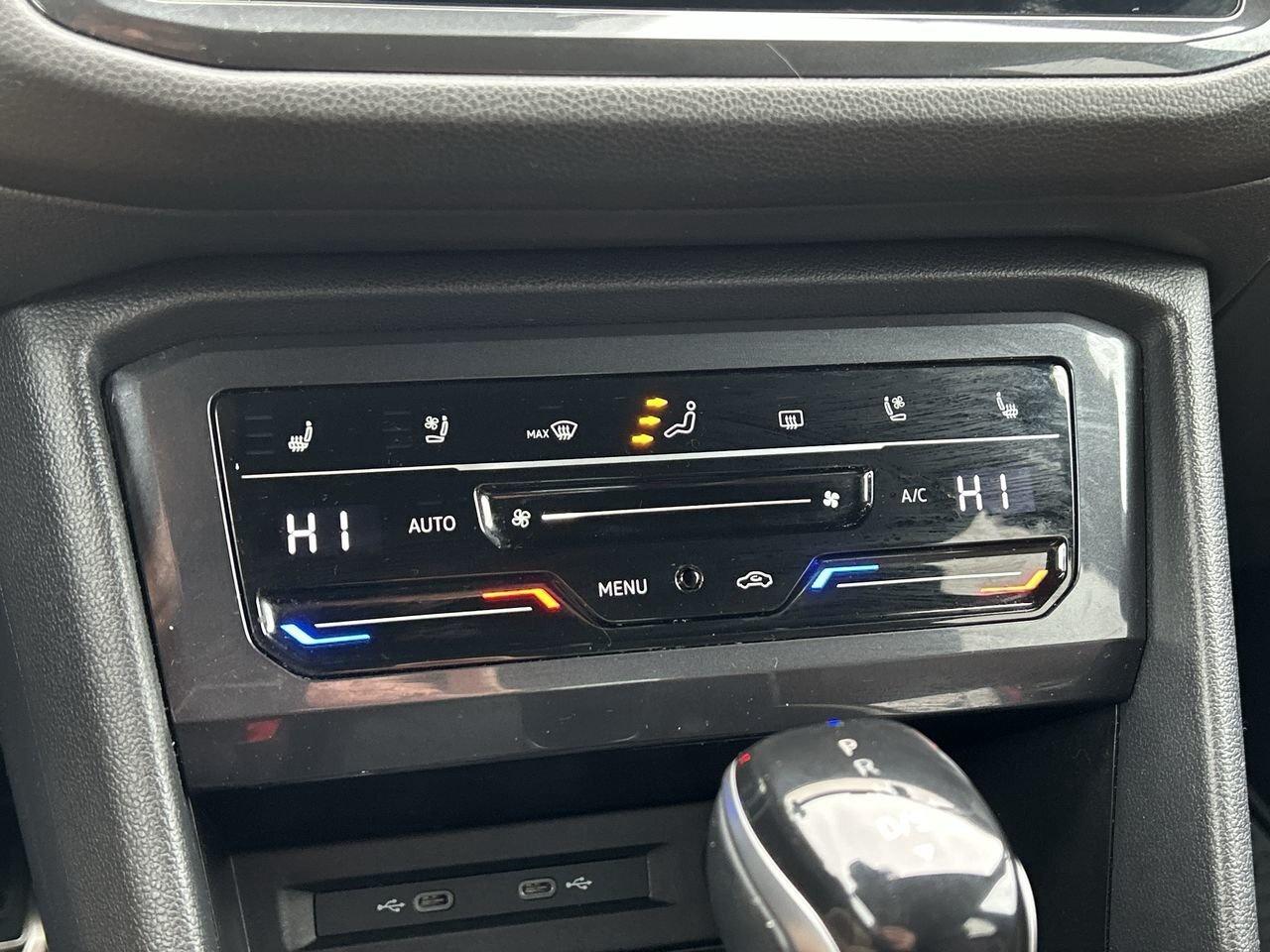 2022 Volkswagen Tiguan Highline 2.0T 4MOTION ALL AROUND NEW TIRES  Panora Photo