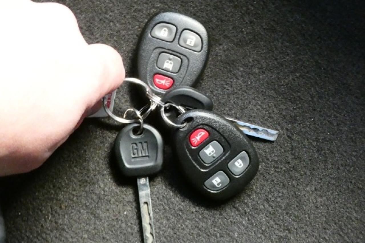 2023 GMC Savana 3500 LT RWD 15 pass. w/cloth seats, RVM BUC - Photo #19