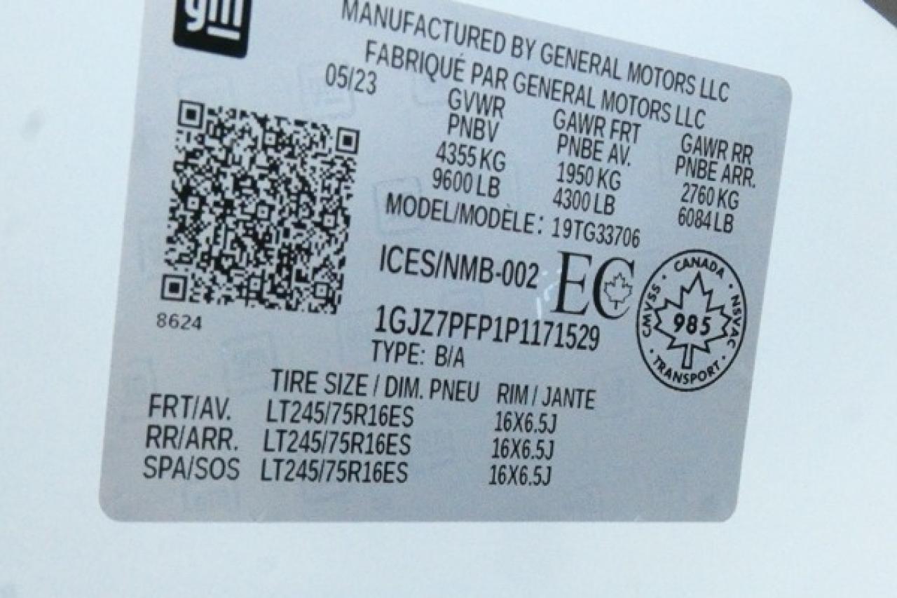 2023 GMC Savana 3500 LT RWD 15 pass. w/cloth seats, RVM BUC - Photo #20