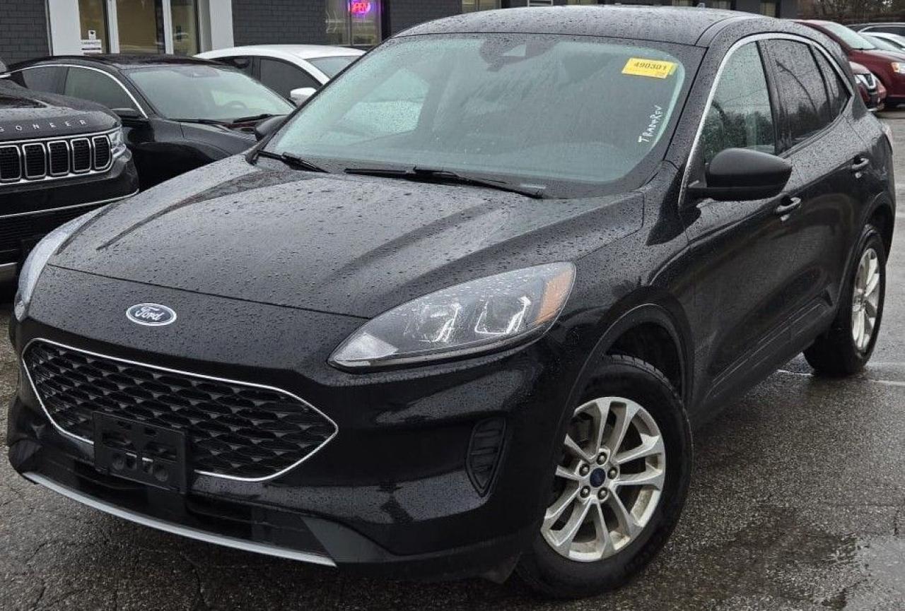 2022 Ford Escape SE / AWD / HEATED SEATS / BLUETOOTH / CRUISE Photo0