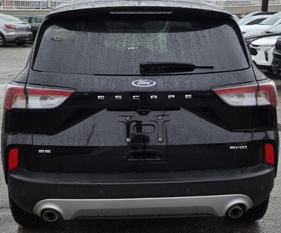 2022 Ford Escape SE / AWD / HEATED SEATS / BLUETOOTH / CRUISE Photo