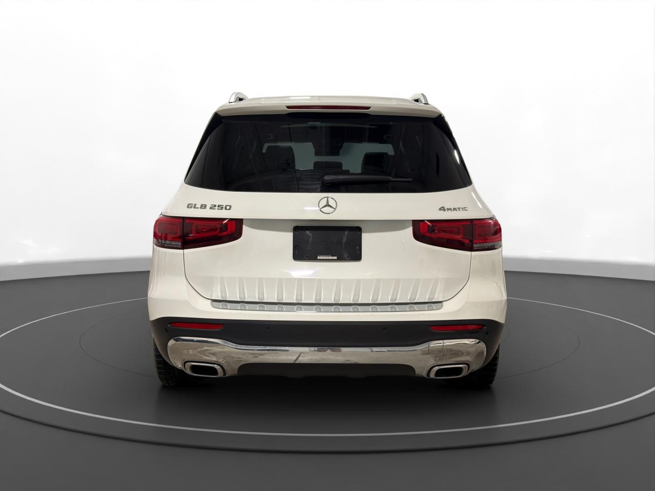 2023 Mercedes-Benz GLB GLB 250 - Photo #6