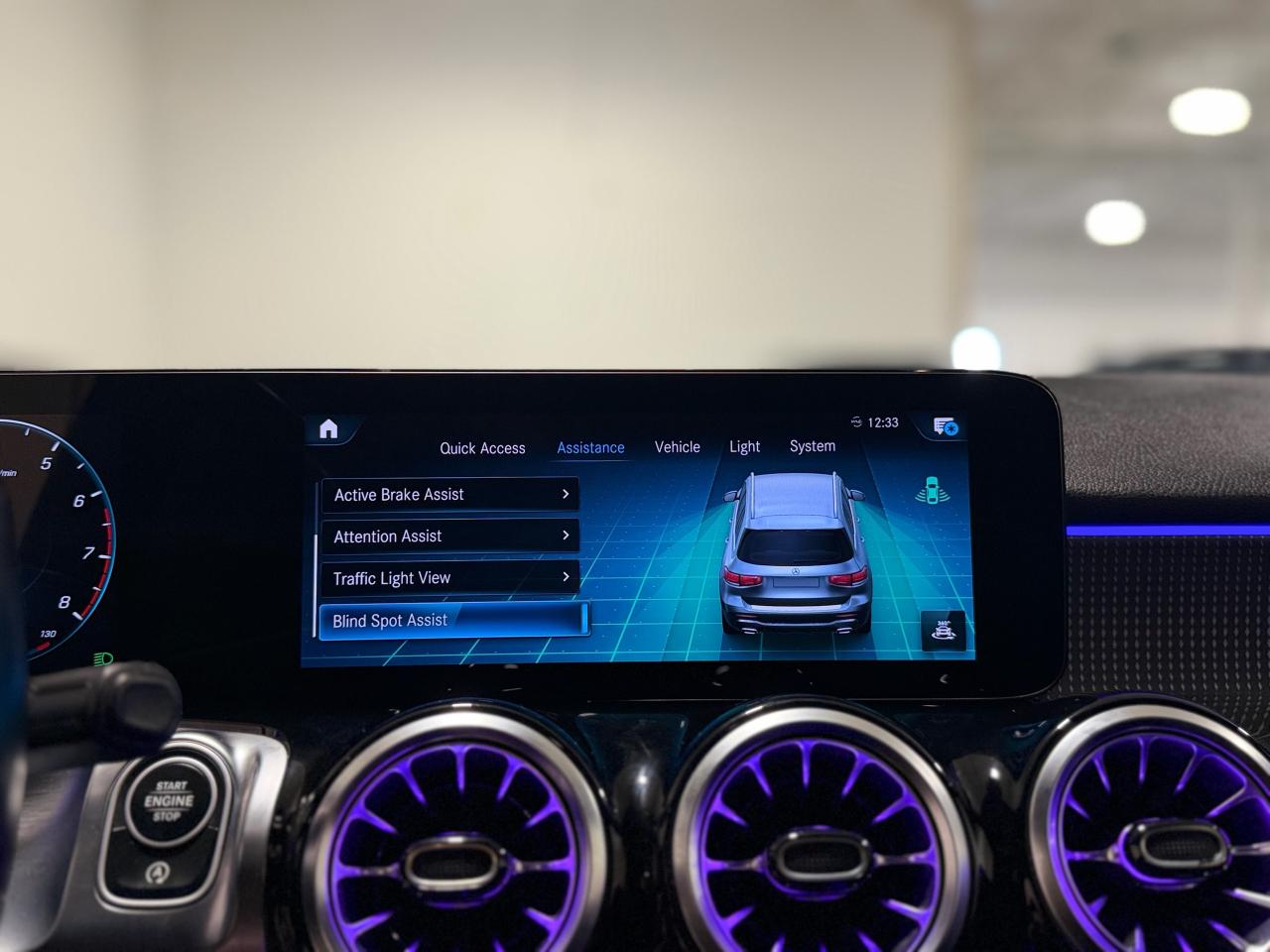 2023 Mercedes-Benz GLB GLB 250 - Photo #13