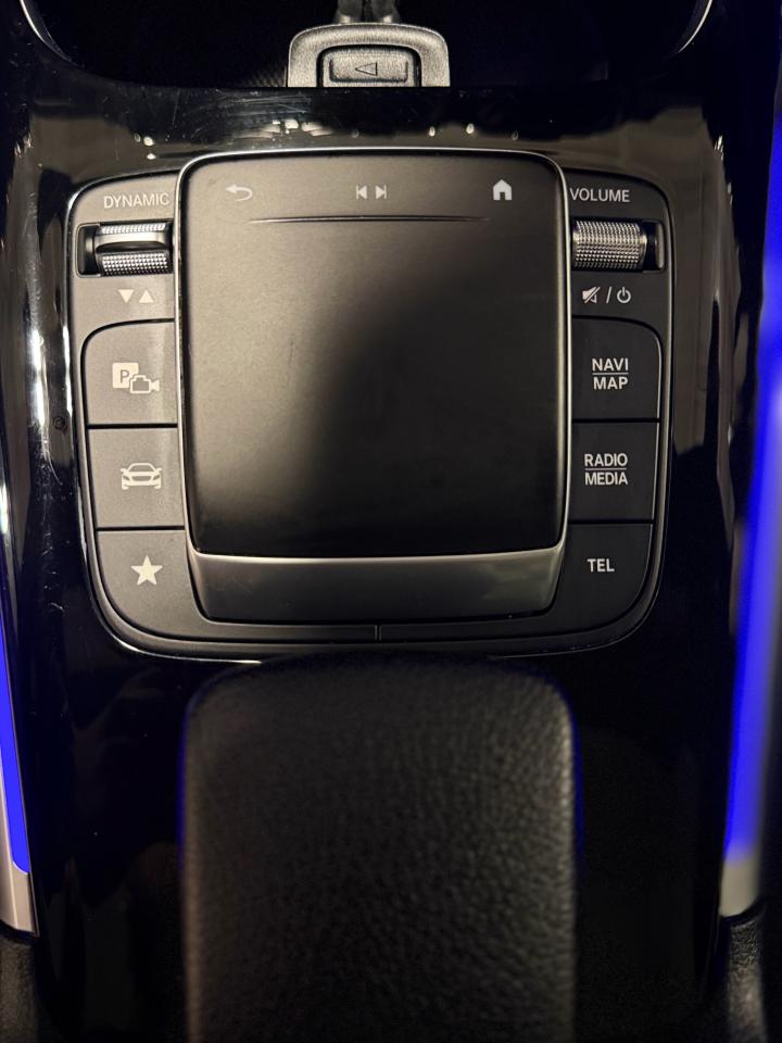 2023 Mercedes-Benz GLB GLB 250 - Photo #10