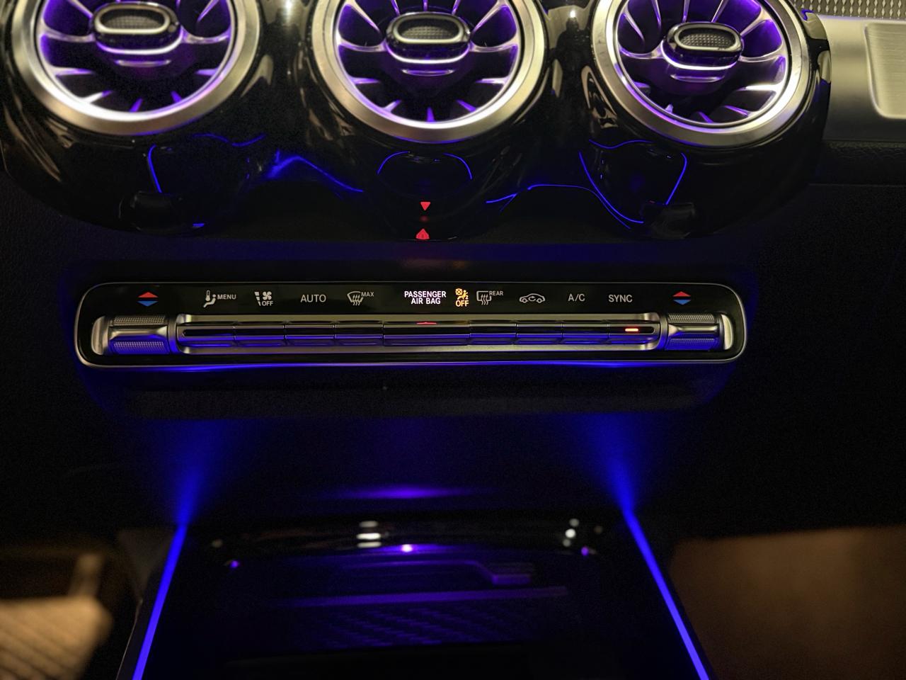 2023 Mercedes-Benz GLB GLB 250 - Photo #11