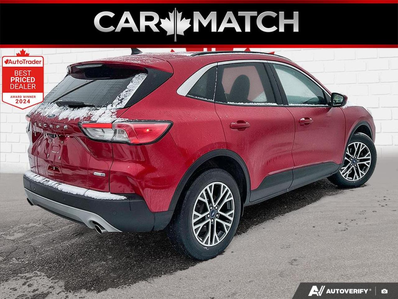 2020 Ford Escape SEL / NO ACCIDENTS / LEATHER / HTD SEATS / AWD Photo4