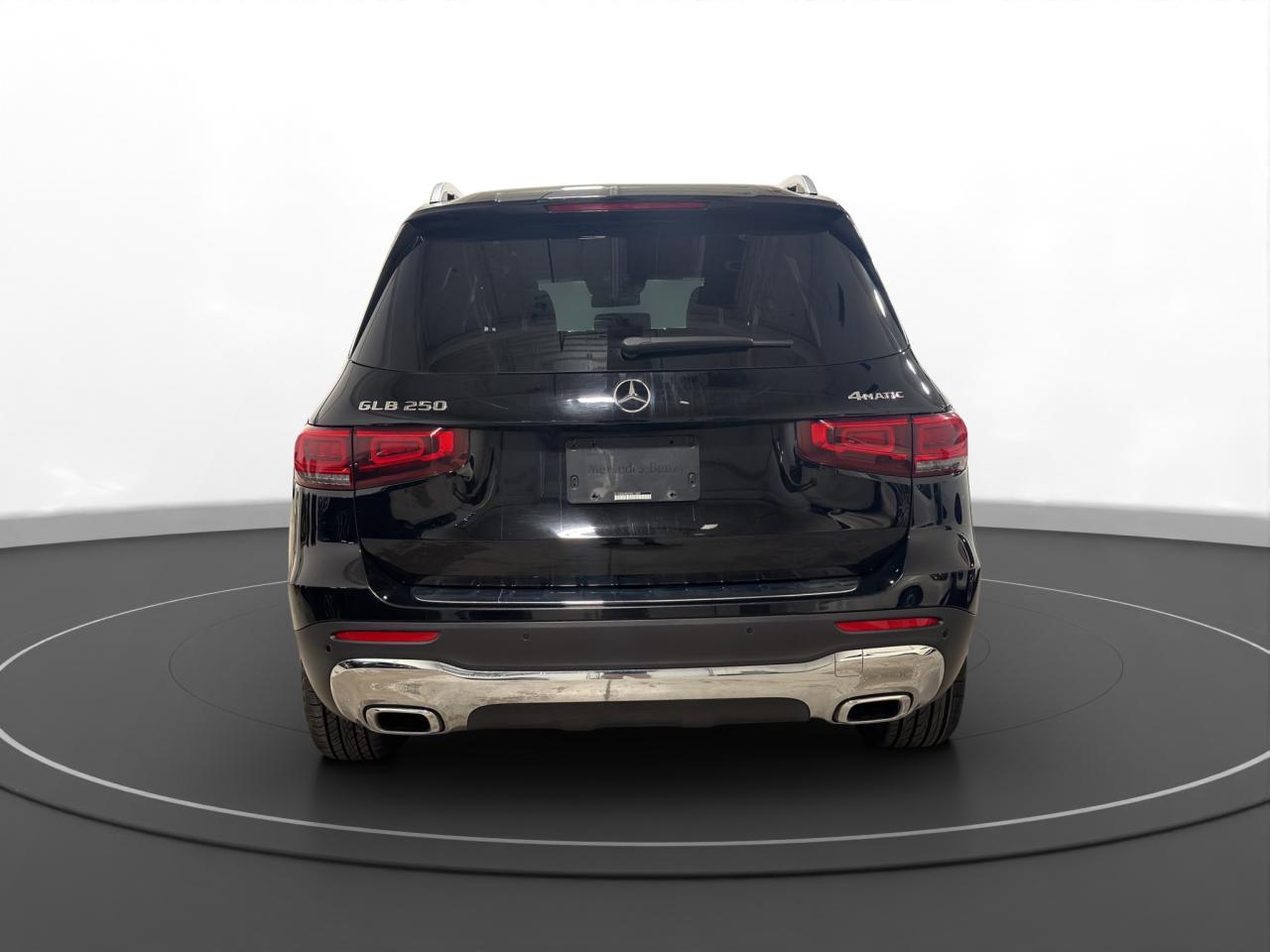 2023 Mercedes-Benz GLB GLB 250 - Photo #6