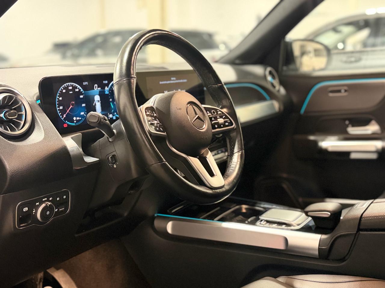 2023 Mercedes-Benz GLB GLB 250 - Photo #8