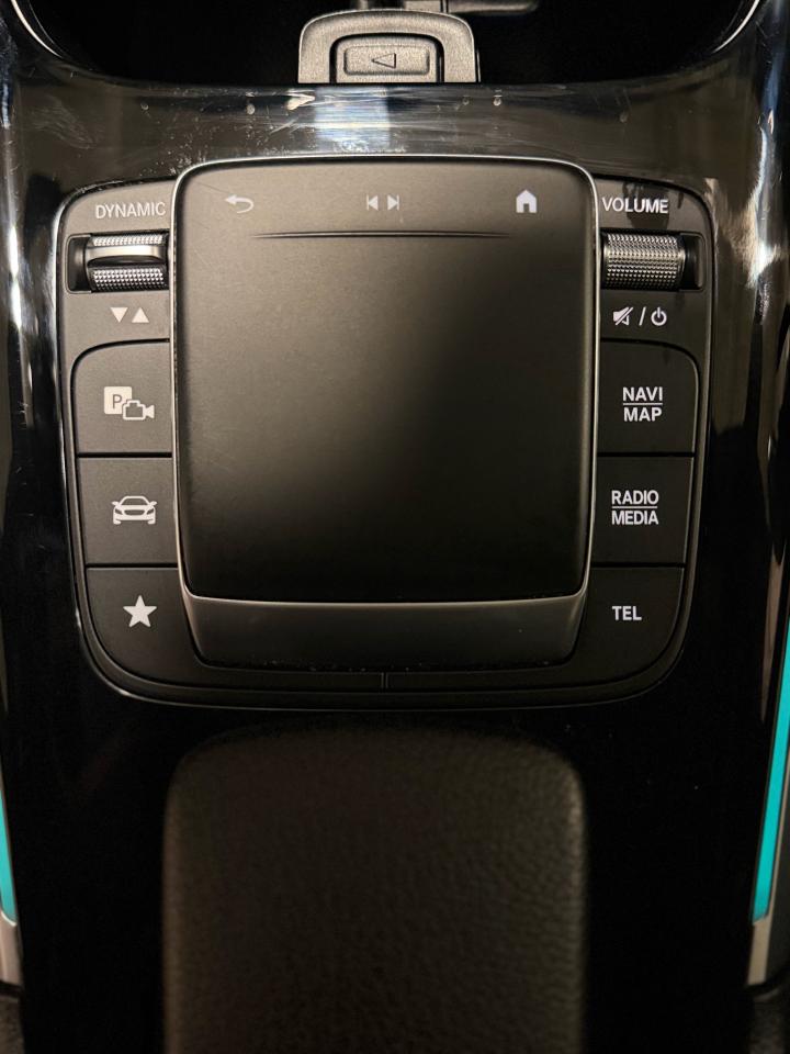 2023 Mercedes-Benz GLB GLB 250 - Photo #14