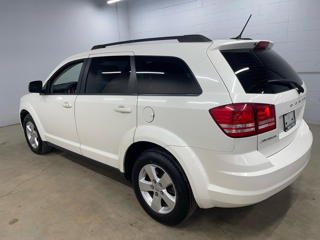 2016 Dodge Journey FWD 4dr Canada Value Pkg Photo3