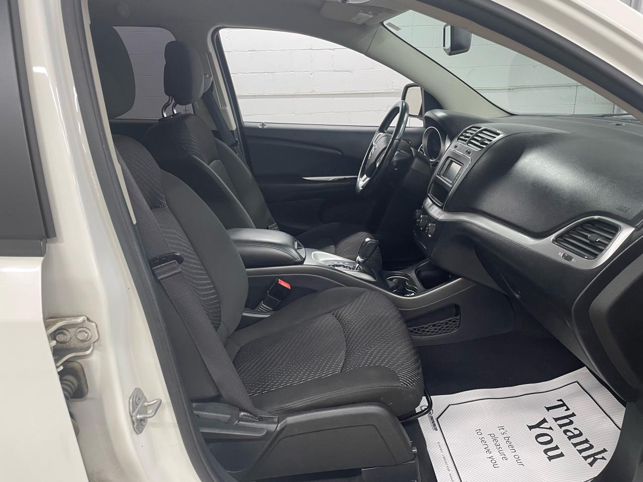 2016 Dodge Journey FWD 4dr Canada Value Pkg Photo11