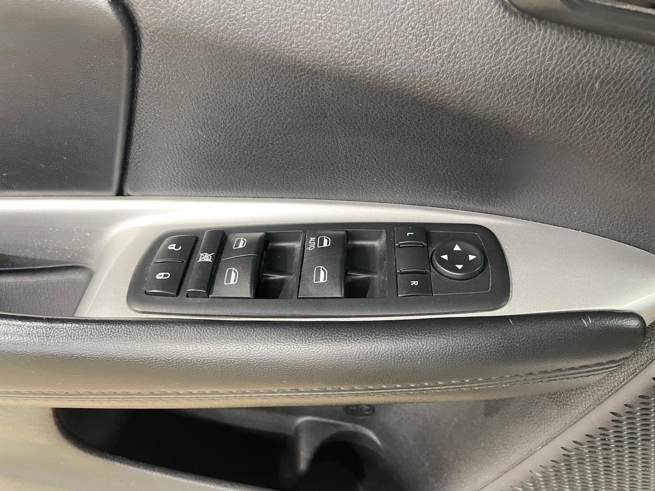 2016 Dodge Journey FWD 4dr Canada Value Pkg Photo12