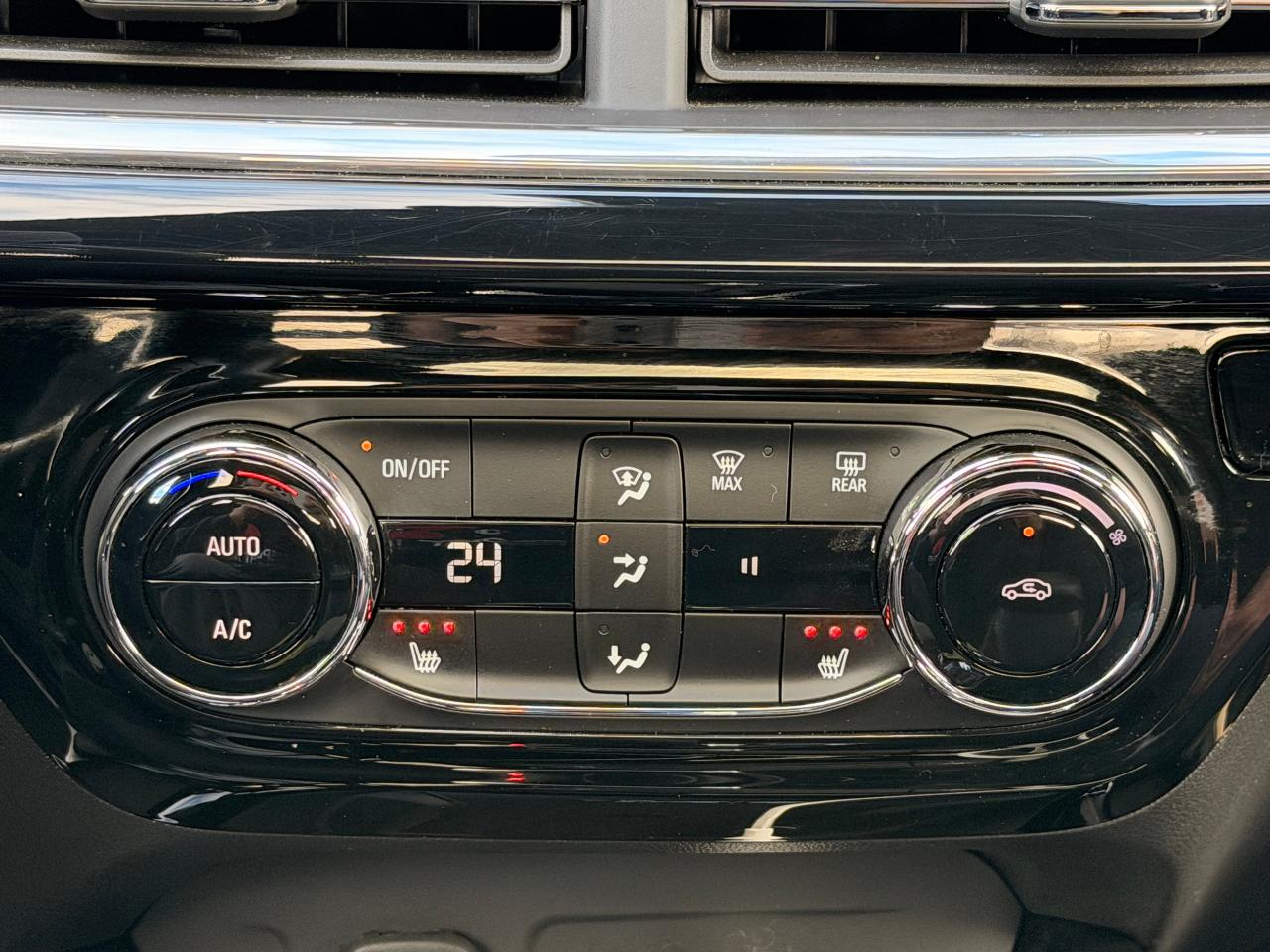 2024 Chevrolet Trax 2RS+Leather+Roof+ONE OWNER+CLEAN CARFAX Photo87