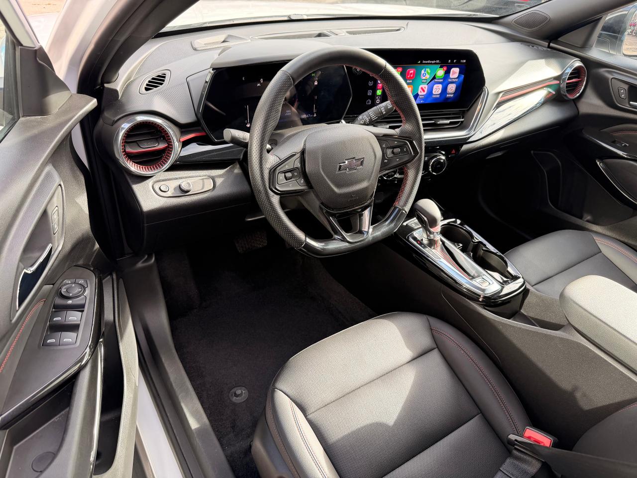 2024 Chevrolet Trax 2RS+Leather+Roof+ONE OWNER+CLEAN CARFAX Photo15