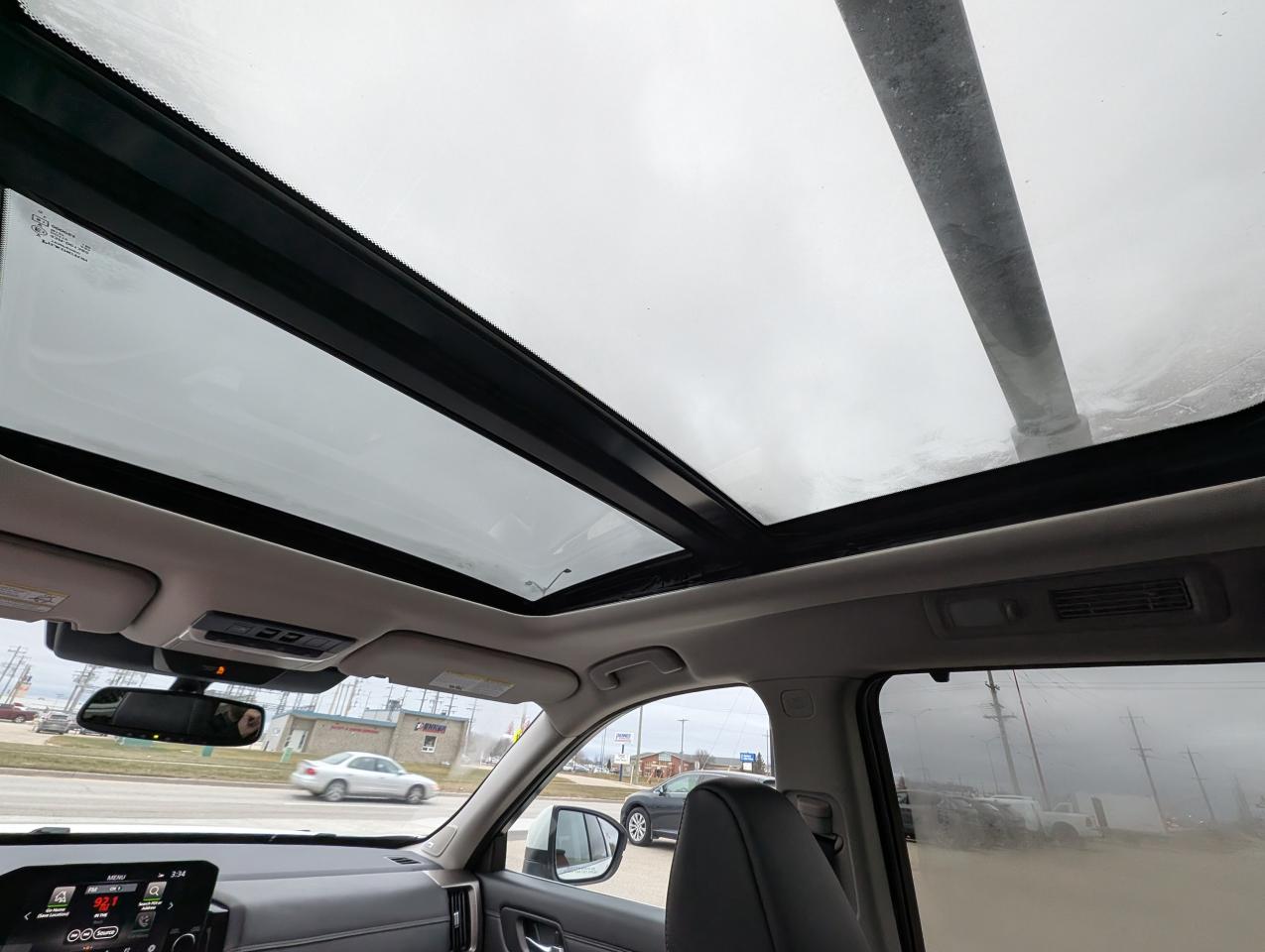 2022 Nissan Pathfinder Platinum - Photo #9