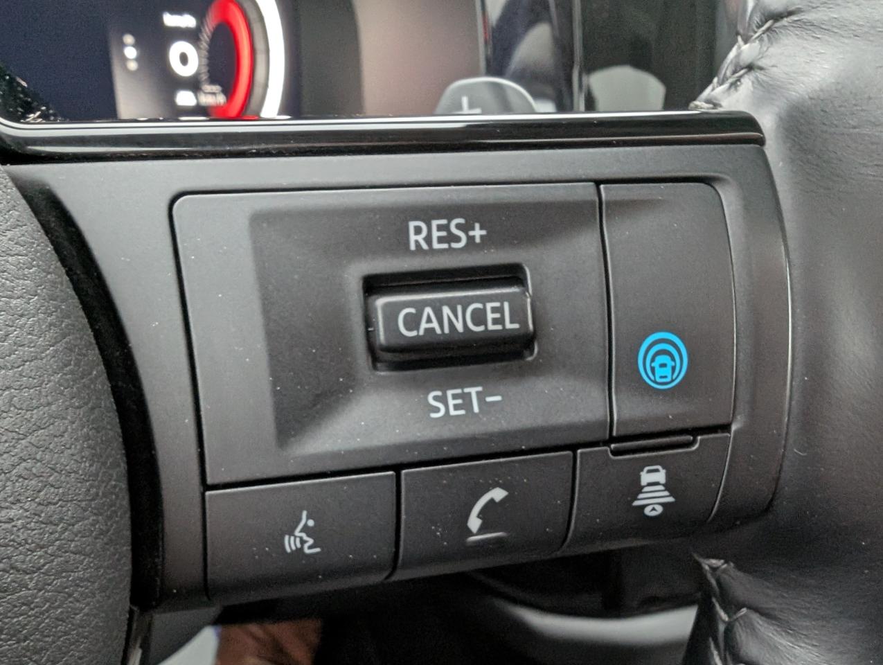 2022 Nissan Pathfinder Platinum - Photo #20