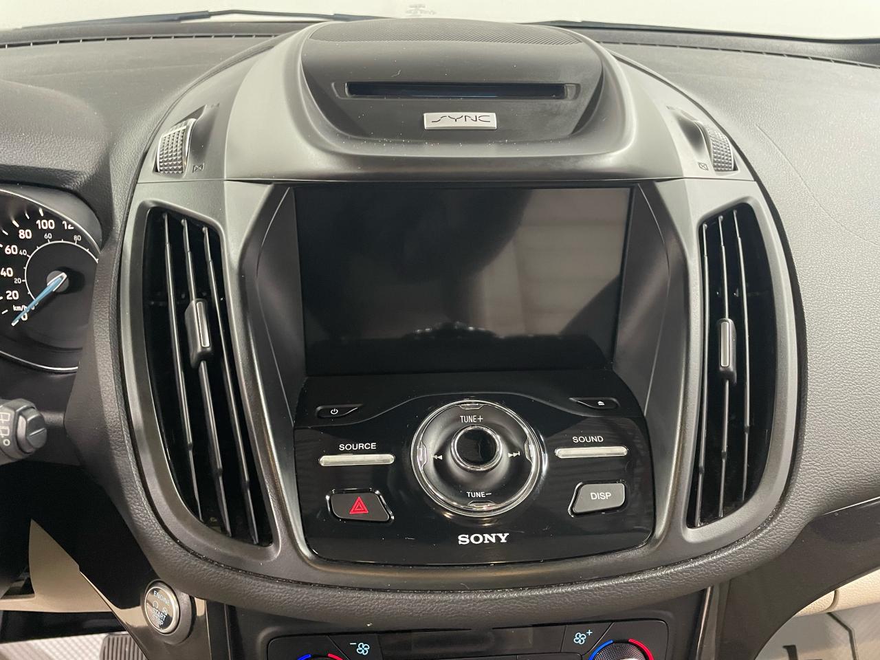 2017 Ford Escape 4WD 4DR TITANIUM Photo