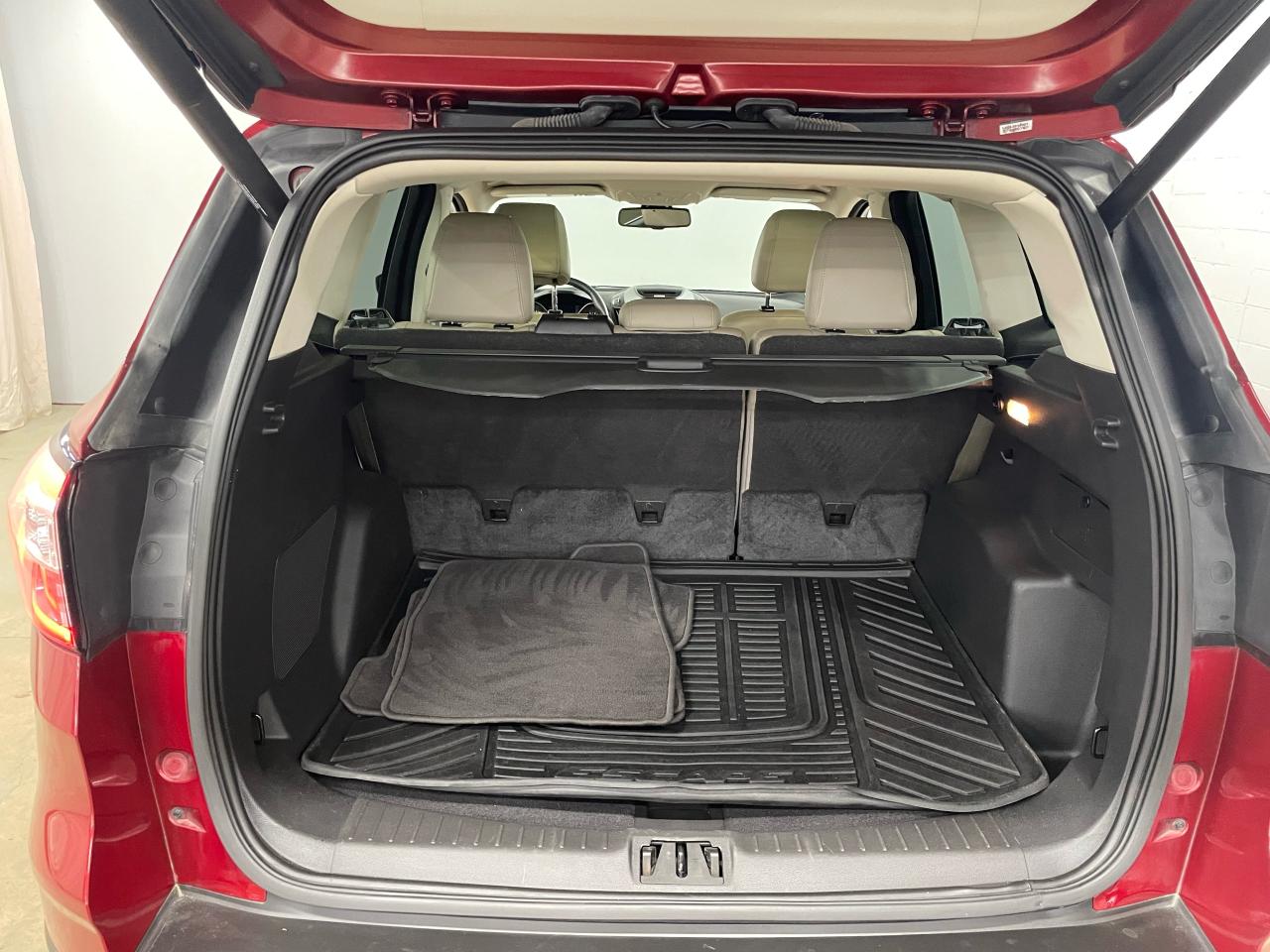 2017 Ford Escape 4WD 4DR TITANIUM Photo26