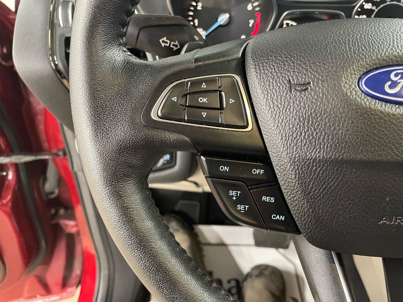 2017 Ford Escape 4WD 4DR TITANIUM Photo15