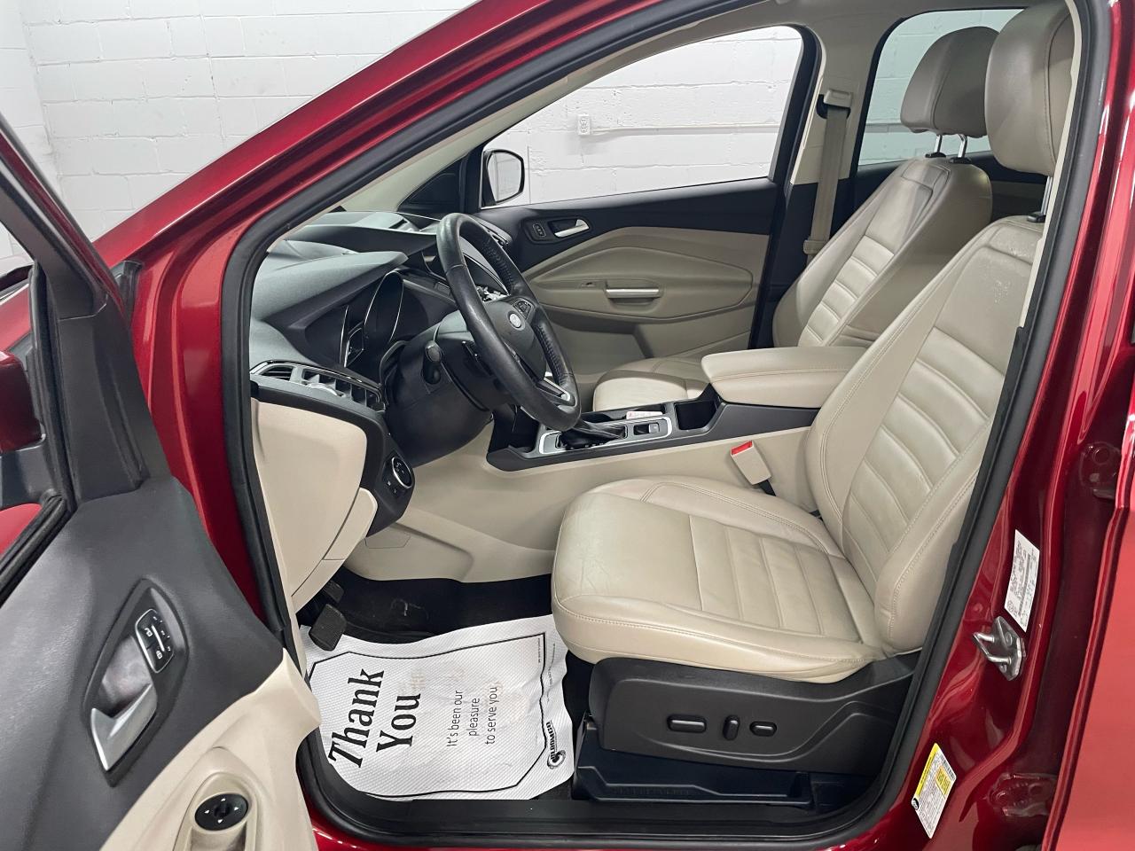 2017 Ford Escape 4WD 4DR TITANIUM Photo