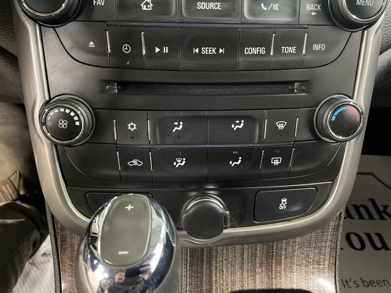 2015 Chevrolet Malibu 4dr Sdn LT w/1LT Photo