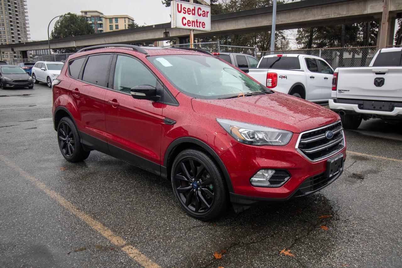 2017 Ford Escape Titanium Photo4