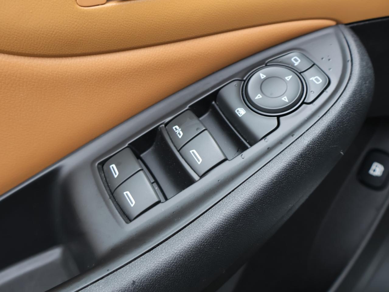 2018 Chevrolet Volt LTZ CERTIFIED *1 OWNER*ACCIDENT FREE* CAMERA NAV BLUETOOTH LEATHER HEATED SEATS CRUISE ALLOYS Photo