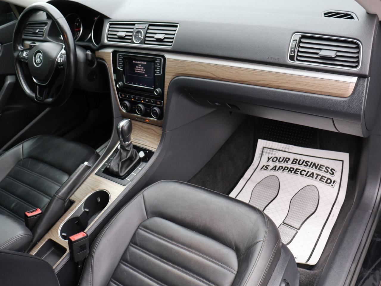 2016 Volkswagen Passat SEL PREMIUM CERTIFIED *AACCIDENT FREE*V.W MAINTAIN* CAMERA NAV BLUETOOTH LEATHER HEATED SEATS SUNROOF CRUISE ALLOYS - Photo #12