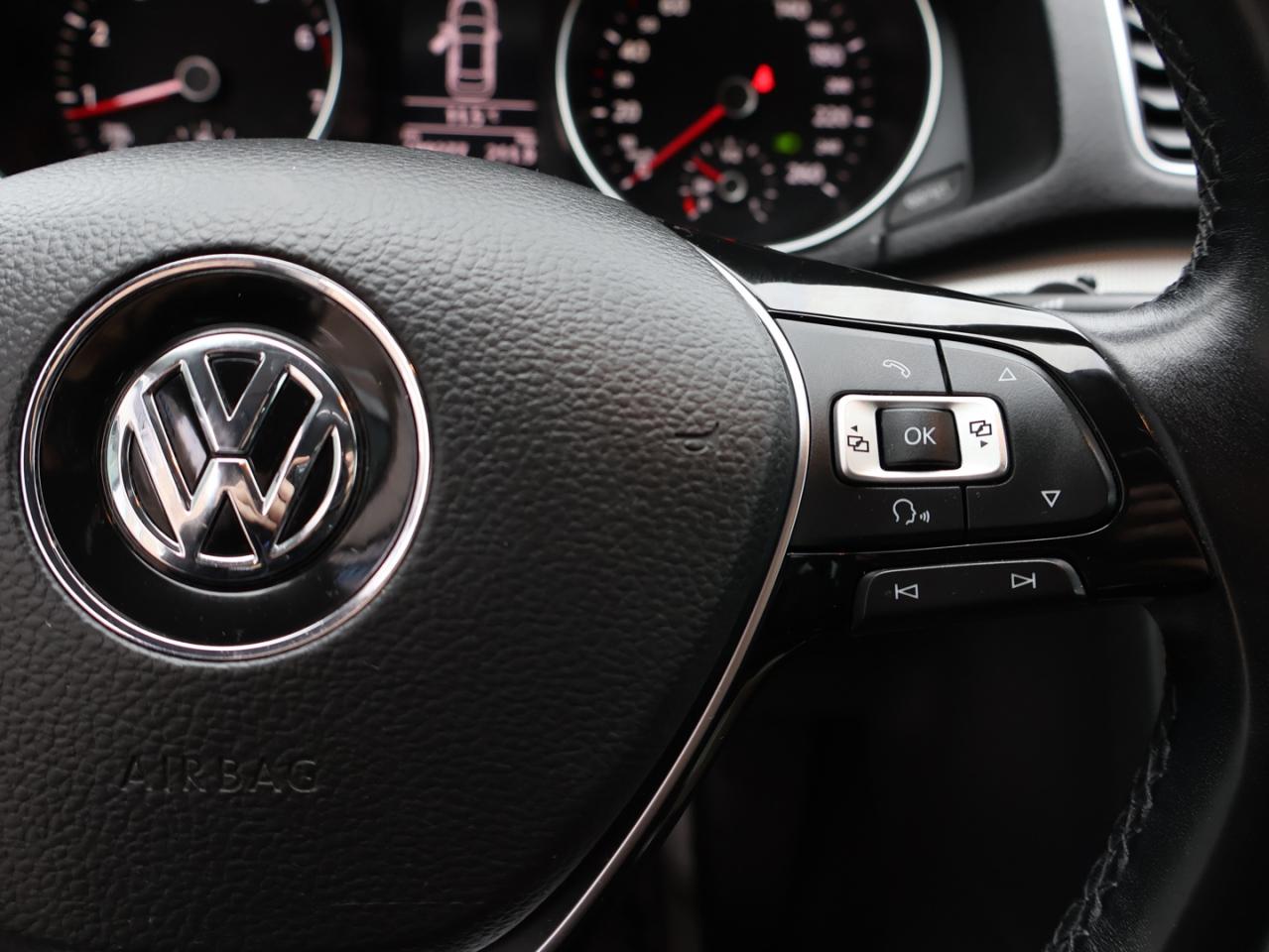 2016 Volkswagen Passat SEL PREMIUM CERTIFIED *AACCIDENT FREE*V.W MAINTAIN* CAMERA NAV BLUETOOTH LEATHER HEATED SEATS SUNROOF CRUISE ALLOYS - Photo #31