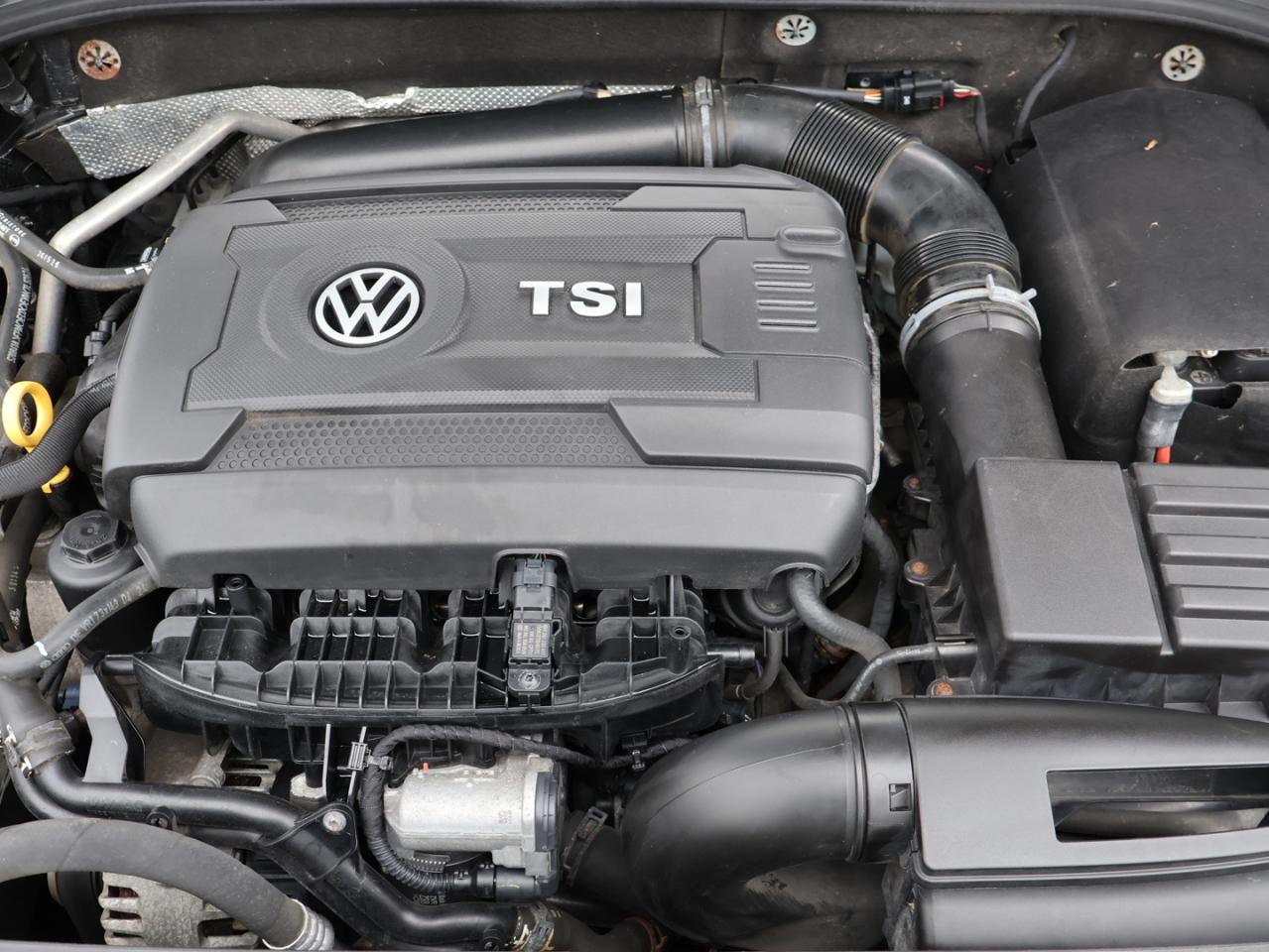 2016 Volkswagen Passat SEL PREMIUM CERTIFIED *AACCIDENT FREE*V.W MAINTAIN* CAMERA NAV BLUETOOTH LEATHER HEATED SEATS SUNROOF CRUISE ALLOYS Photo