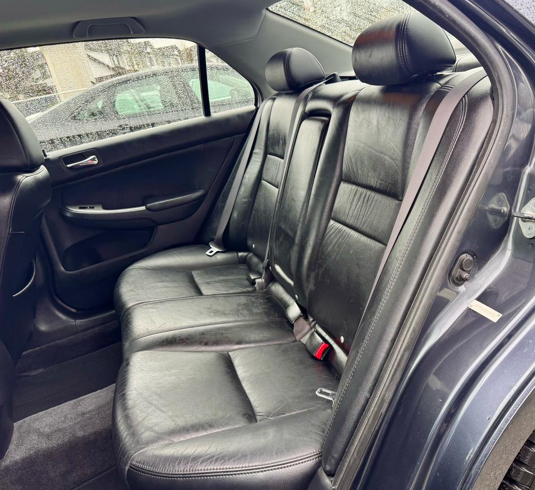 2004 Honda Accord EX-L FINANCING AVAILABLE Photo15